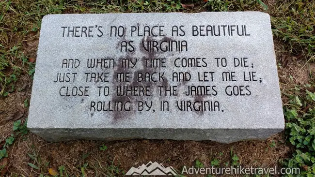 Places to visit in Virginia - Berkeley Plantation. graveyard