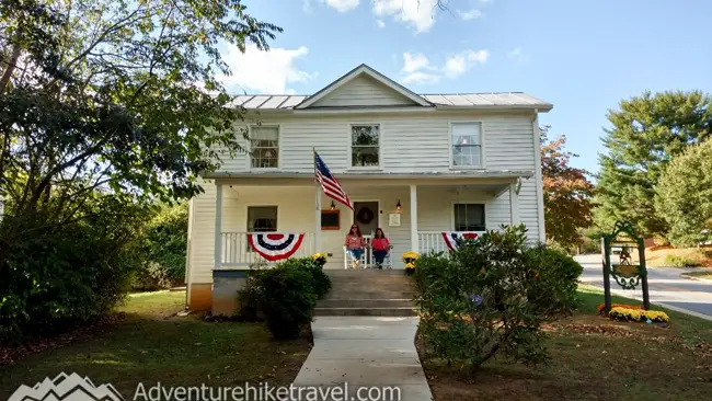 Places to visit in Virginia - The Hamner House. A drive from Monticello and across the back roads and close to the Blue Ridge Parkway brought us to the small community that provided the inspiration for Walton’s Mountain and the popular television show, The Waltons, which ran for nine seasons and ended in 1981.