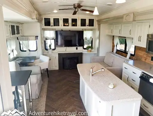 Picking the Best RV for Full Time Living