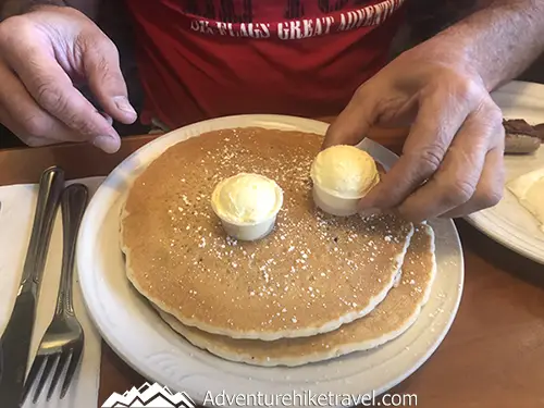 Favorite Before Hike Eats: The Sunset Cafe in Cle Elum, Washington If you are looking to fill up on some delicious food before backpacking to Lake Ingalls and Headlight Basin The Sunset Café in Cle Elum WA is my favorite go-to spot. They specialize in homemade family recipes using fresh local ingredients. They have thick slices of ham and delicious thick light and airy homemade bread with different mouth-watering berry jams depending on the season.