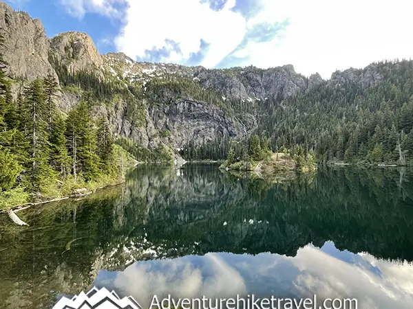 Discover the captivating beauty of Lake Angeles in Olympic National Park. Tranquil and stunning, this hidden gem offers a peaceful hiking experience with panoramic mountain views. Crystal-clear waters, lush surroundings, and abundant wildlife make it a hiker's paradise. Join us for a comprehensive guide to hiking and backpacking to this enchanting destination in Olympic National Park.