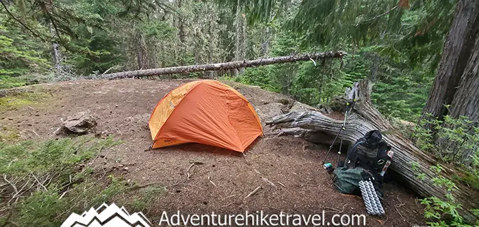 Discover the captivating beauty of Lake Angeles in Olympic National Park. Tranquil and stunning, this hidden gem offers a peaceful hiking experience with panoramic mountain views. Crystal-clear waters, lush surroundings, and abundant wildlife make it a hiker's paradise. Join us for a comprehensive guide to hiking and backpacking to this enchanting destination in Olympic National Park.