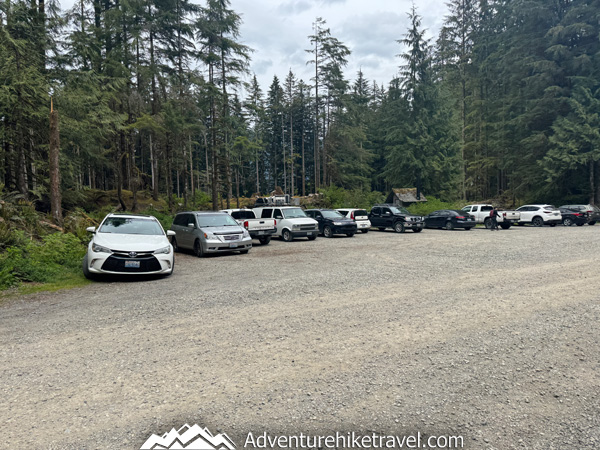 The parking lot at the Heather Lake trailhead is fairly large, but like many popular hikes in the Mt. Baker-Snoqualmie National Forest, it can still fill up on busy summer weekends. That said, it’s often less crowded than nearby Lake 22, making it a great backup plan if your first choice is packed. In fact, that’s exactly what happened to us—the Lake 22 lot was already full, so we pivoted and headed to Heather Lake instead. We were able to easily find a spot, and still enjoyed a beautiful alpine lake hike with forest views, wooden bridges, and boardwalks through lush terrain. If you're heading out later in the morning or on a weekend, Heather Lake makes a solid alternative without sacrificing scenery or adventure.